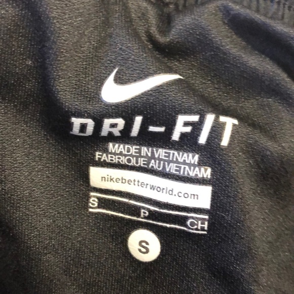 Nike Dri Fit Black Shorts - Picture 3 of 3